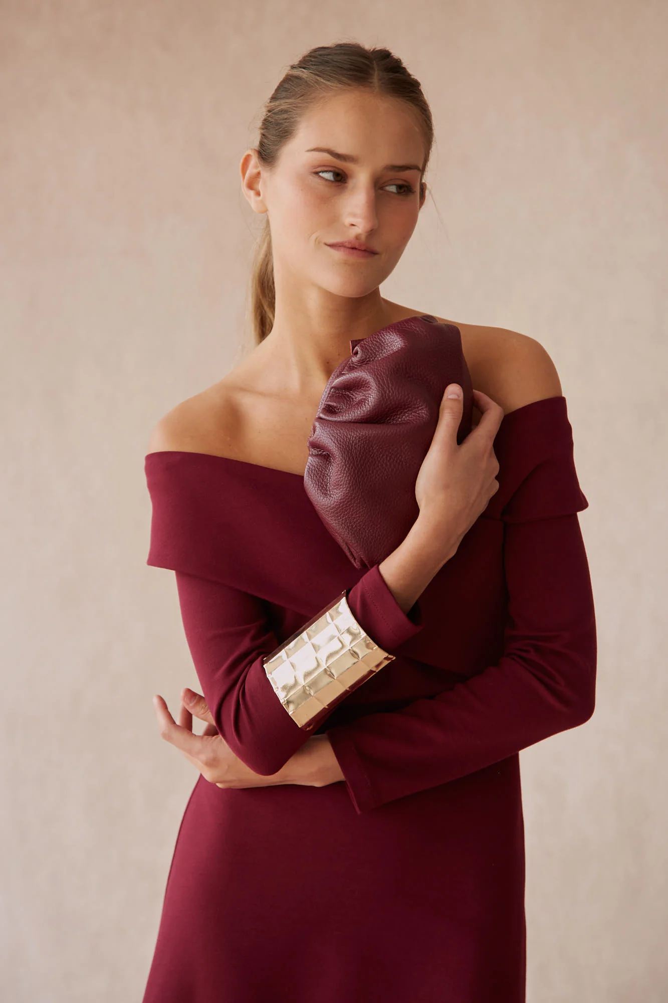 VESTIDO LORIA BURDEOS - Imagen 4