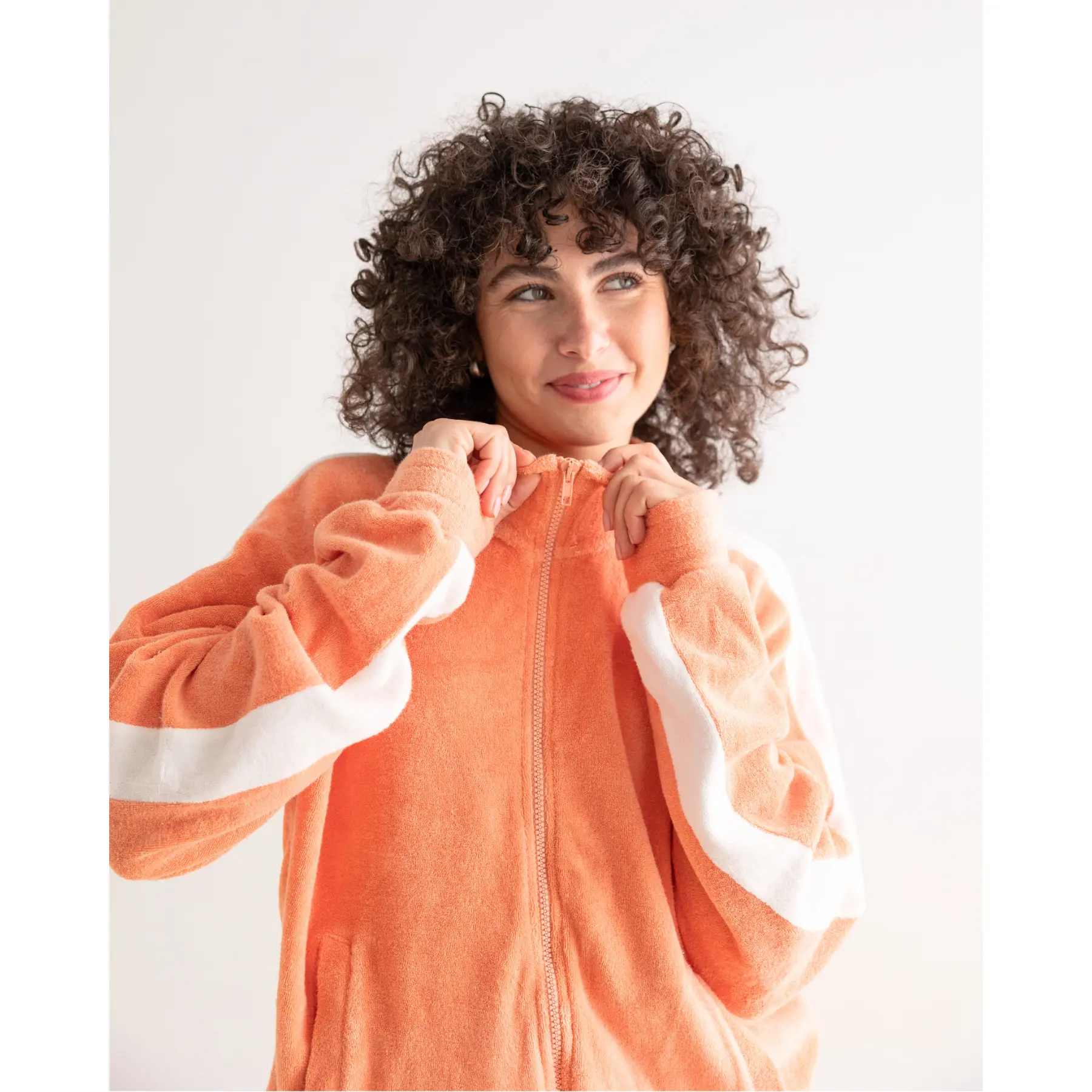 Chaqueta de chándal apricot • Ohne x Clotsy