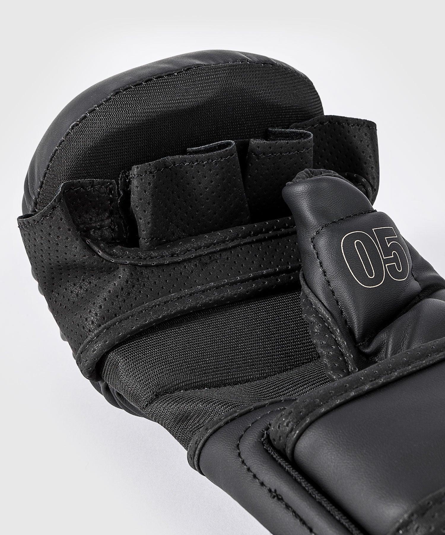 Guantes MMA 7 Oz Venum Impacto Evo Sparring - Imagen 9
