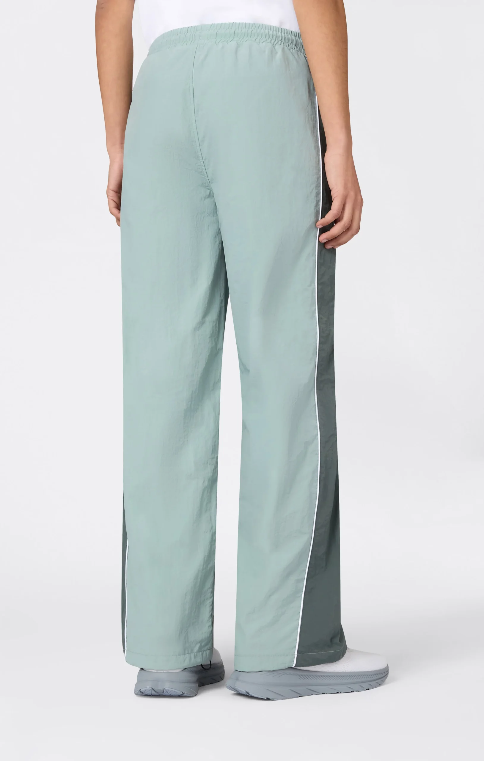 Women's Loose Fit Woven Nylon Pants - Imagen 4