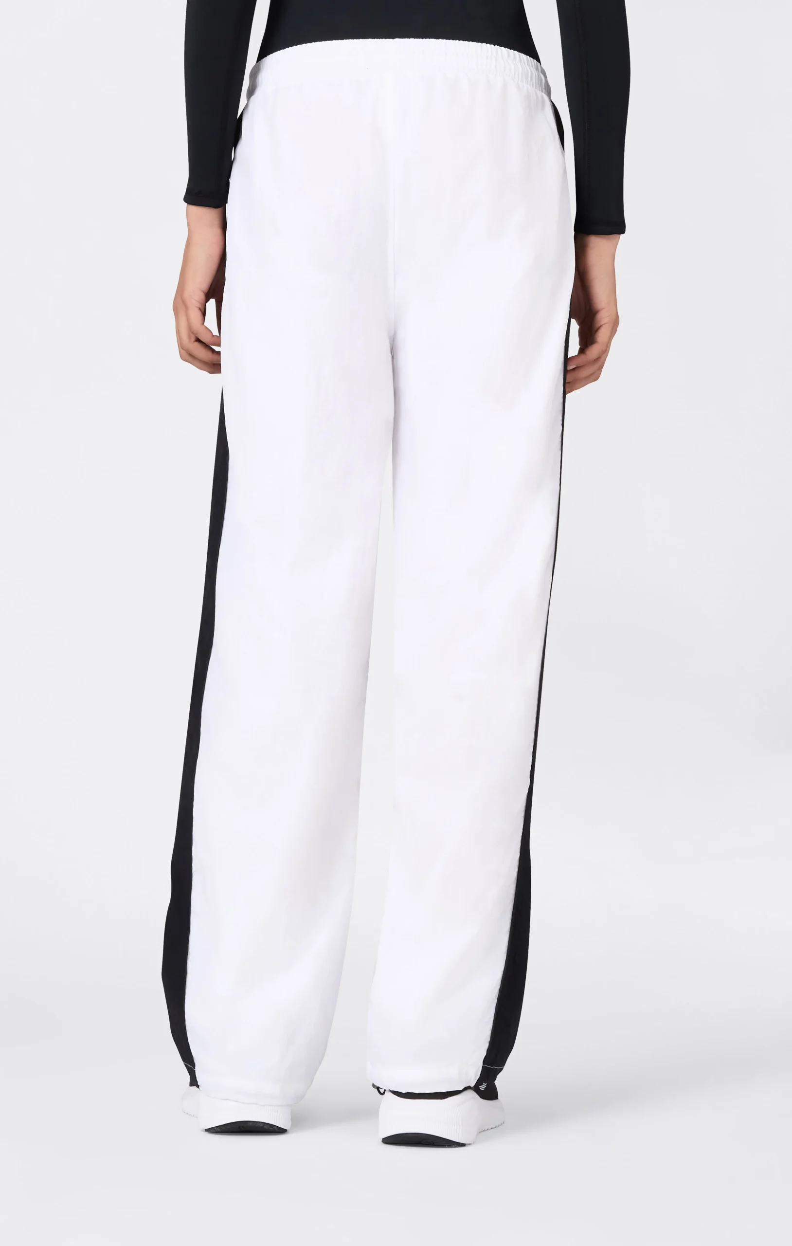 Women's Loose Fit Woven Nylon Pants - Imagen 4