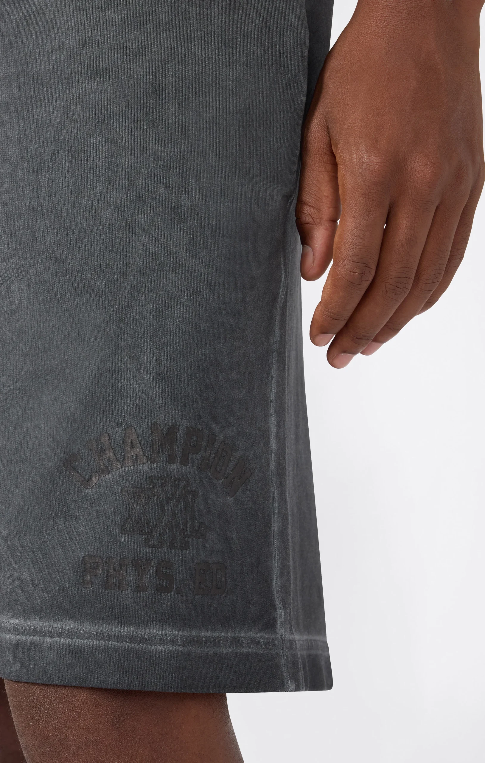 Men’s Washed Stretch Terry 7'' Shorts - Imagen 5