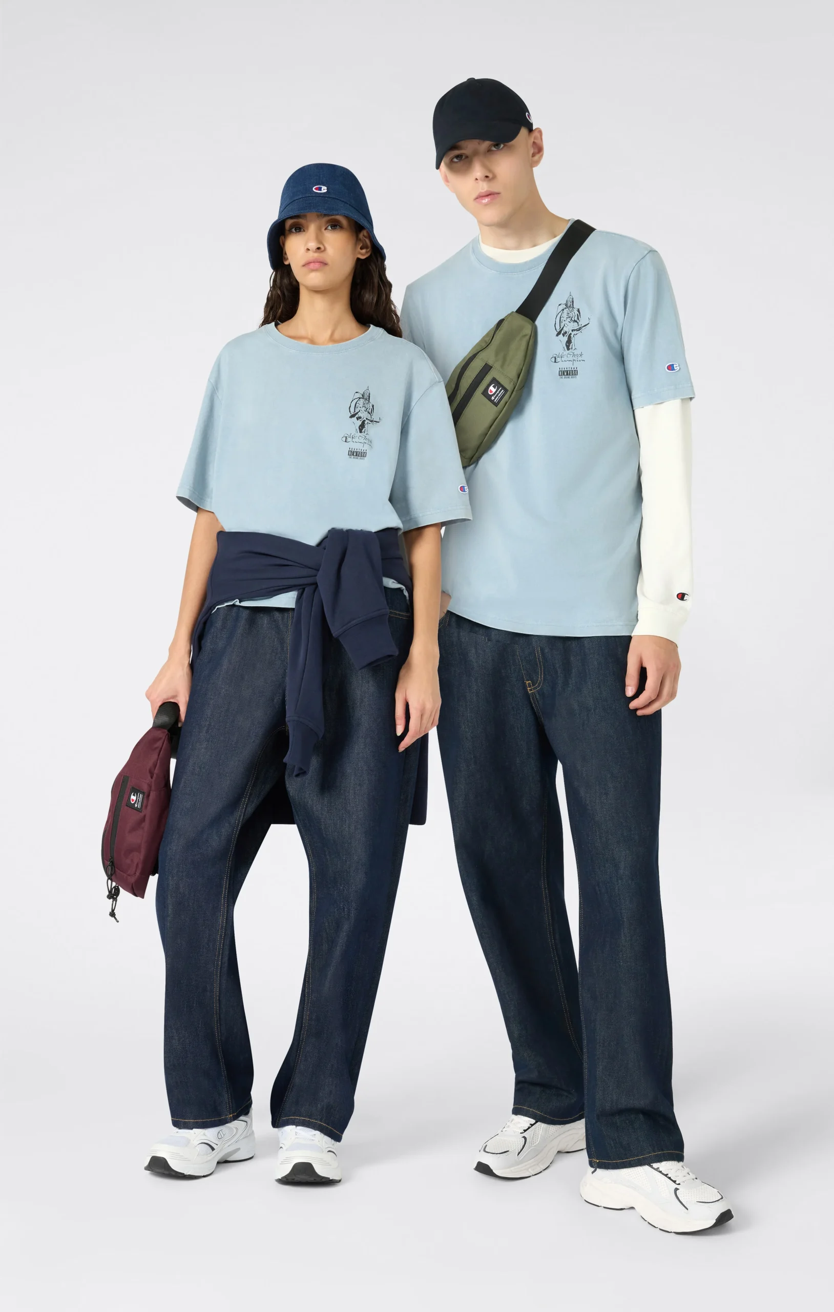 REVERSE WEAVE Men’s Graphic T-Shirt