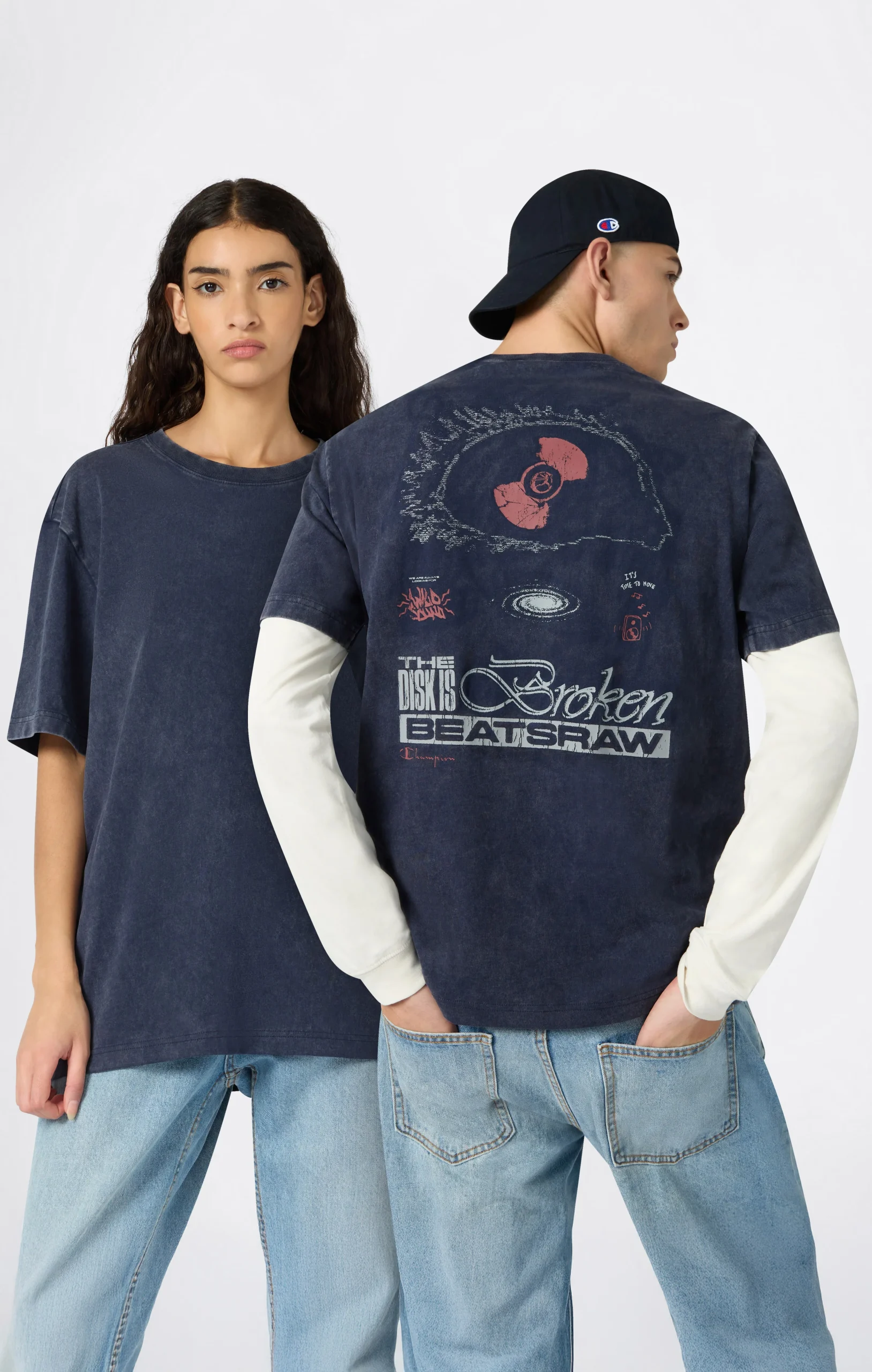 REVERSE WEAVE Men’s Graphic T-Shirt