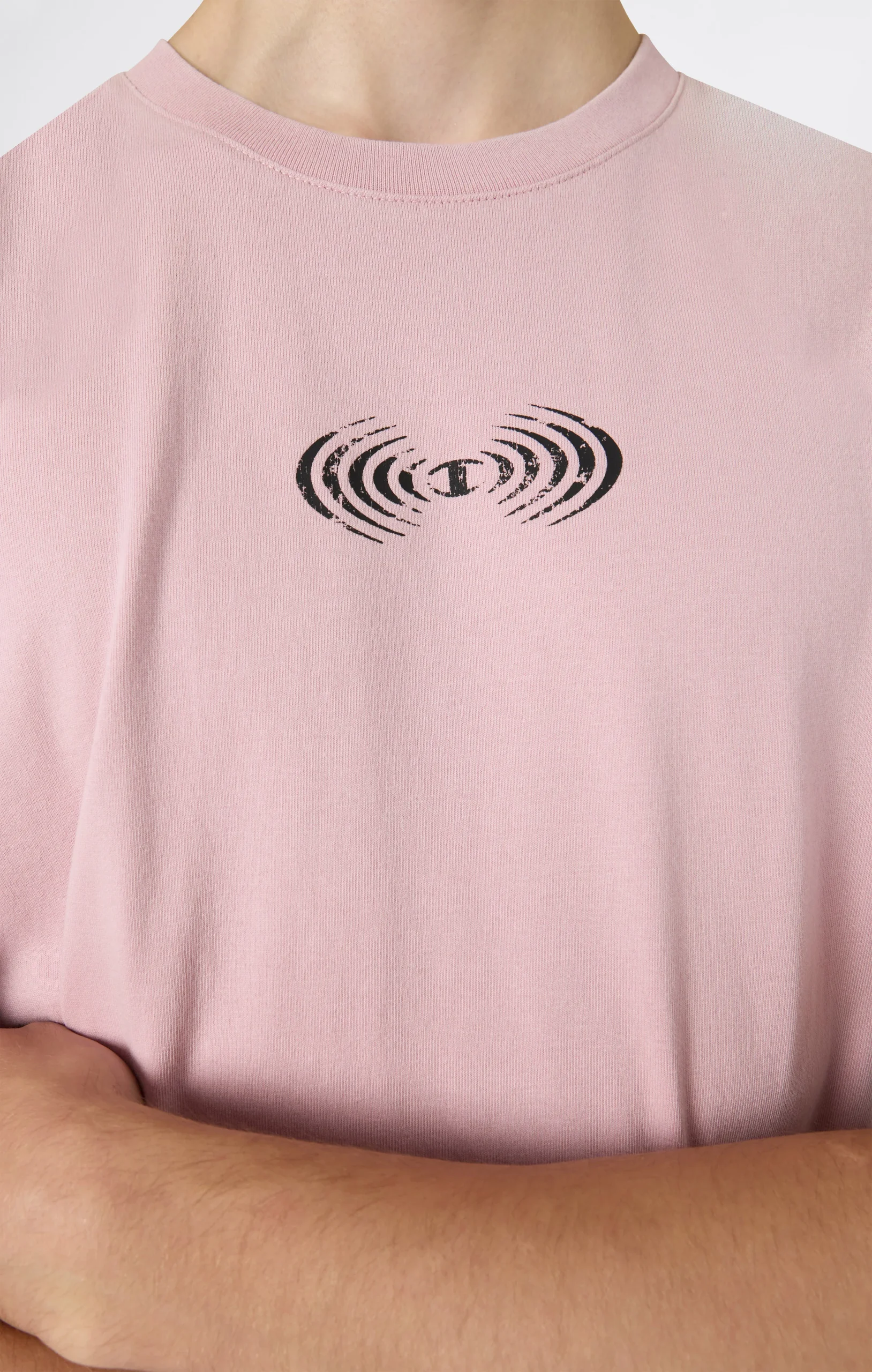 REVERSE WEAVE Men’s Graphic T-Shirt - Imagen 7