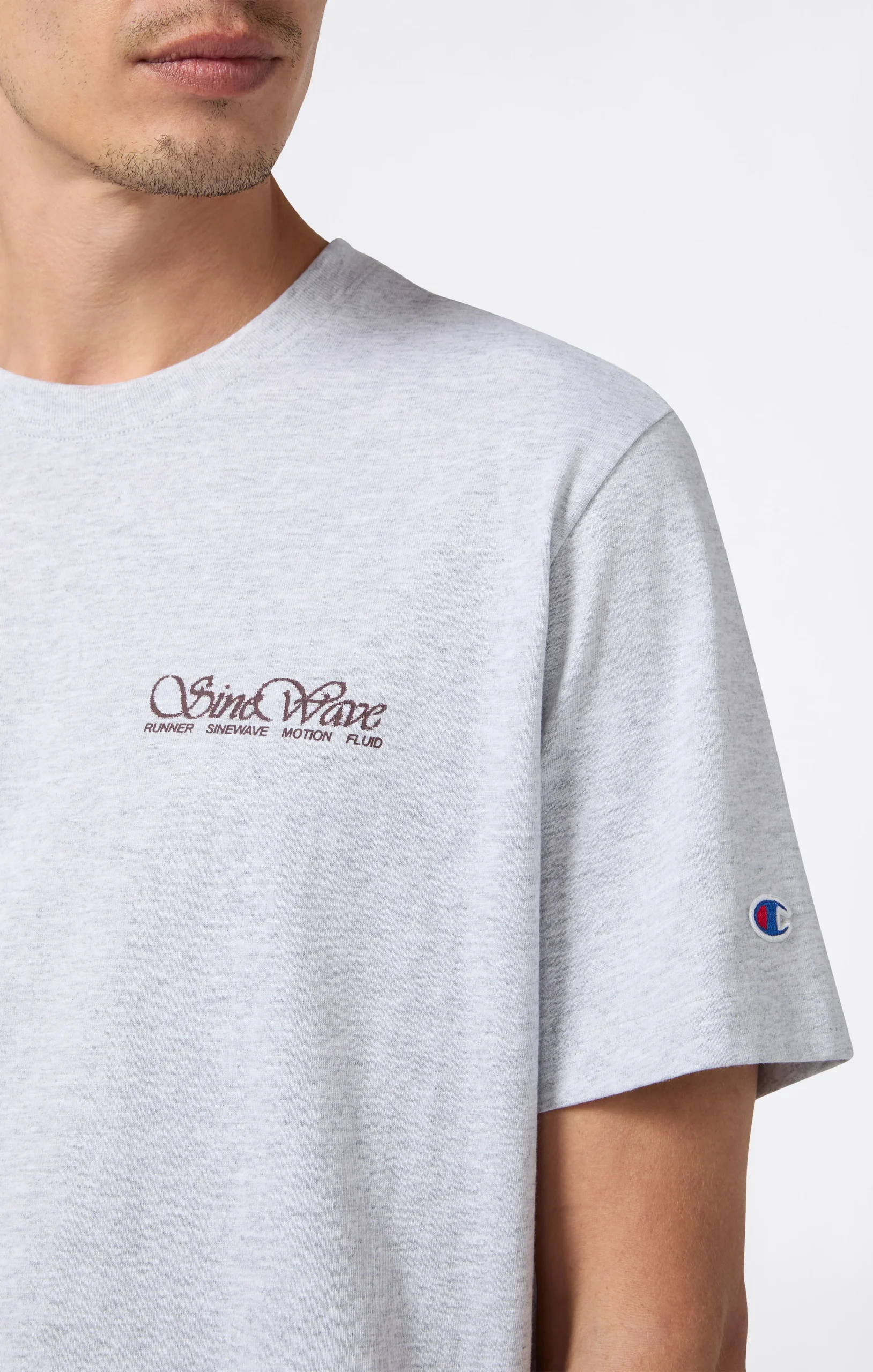 REVERSE WEAVE Men’s Graphic T-Shirt - Imagen 6