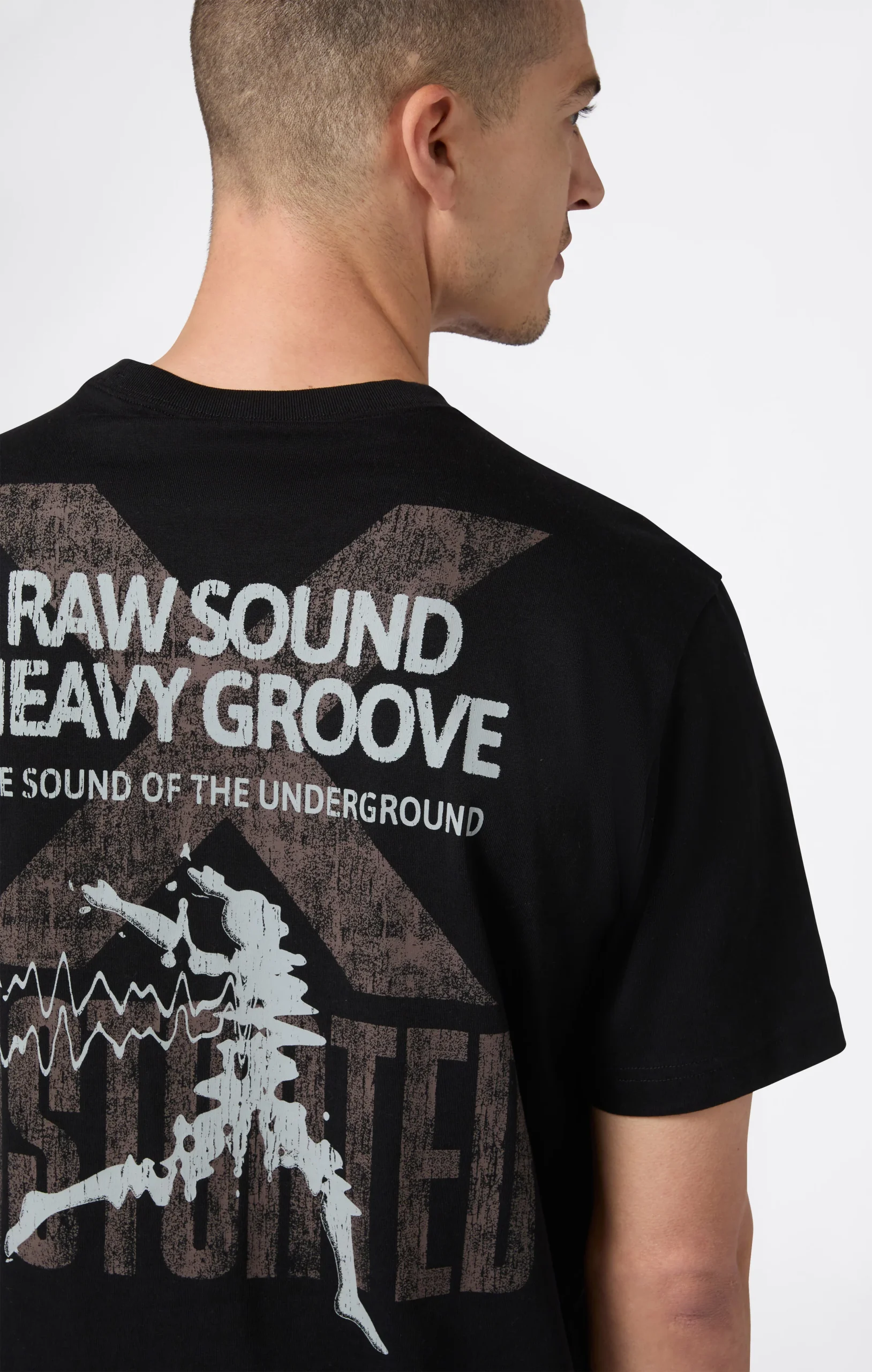 REVERSE WEAVE Men’s Graphic T-Shirt