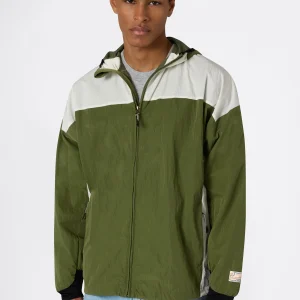 Men’s Lightweight Hooded Windbreaker Jacket