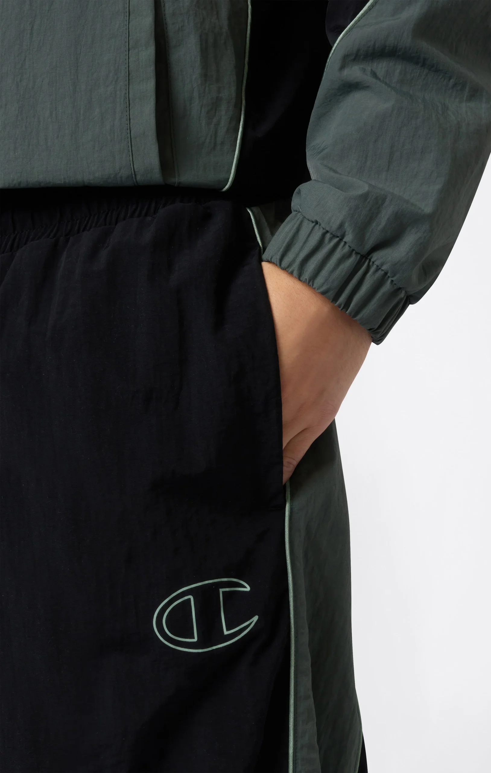 Men's Loose Fit Woven Nylon Pants - Imagen 3