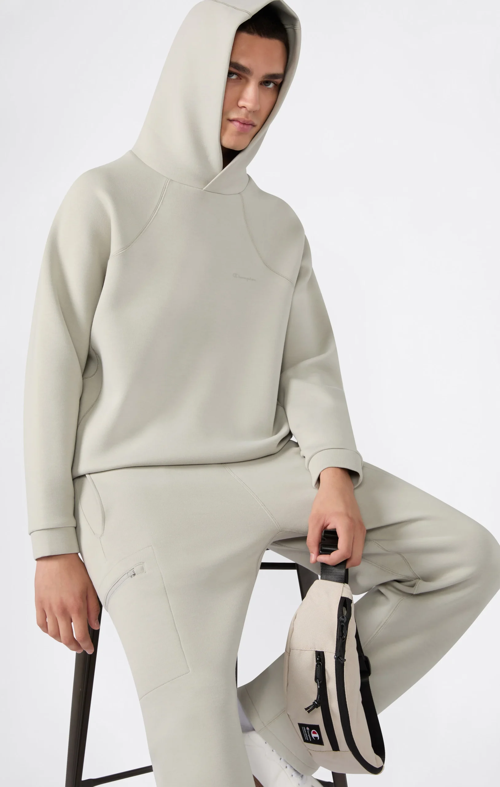 Unisex Black Edition Hoodie - Imagen 6