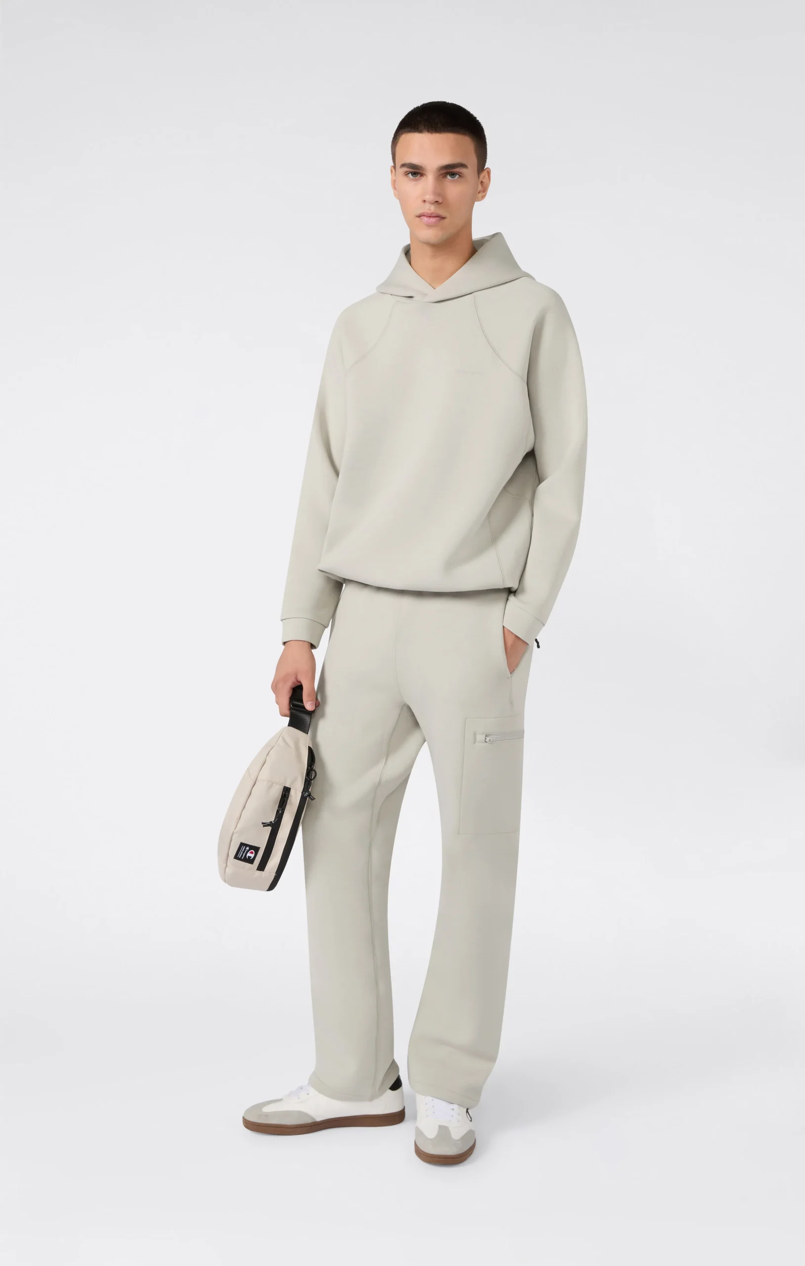 Unisex Black Edition Hoodie - Imagen 7