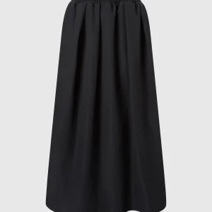 Women’s Skirt Black Edition
