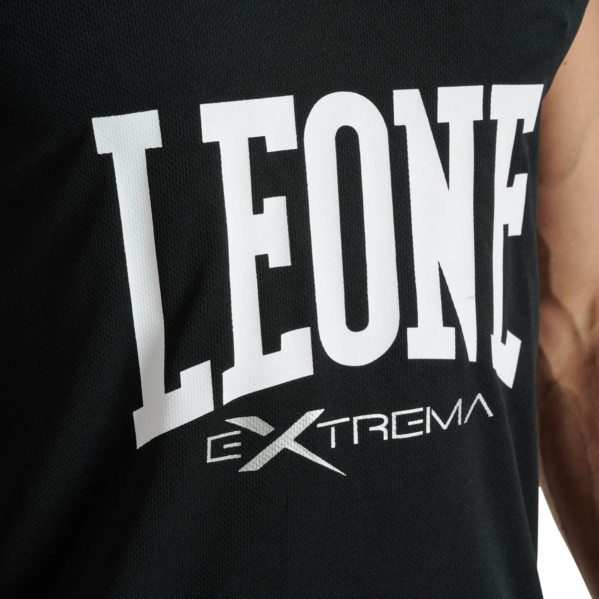 Camiseta sin mangas Leone Logo ABX118 Negro - Imagen 4