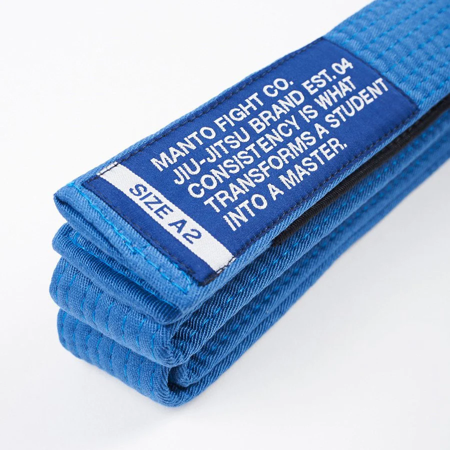 Cinturón BJJ Manto Motto Azul - Imagen 3