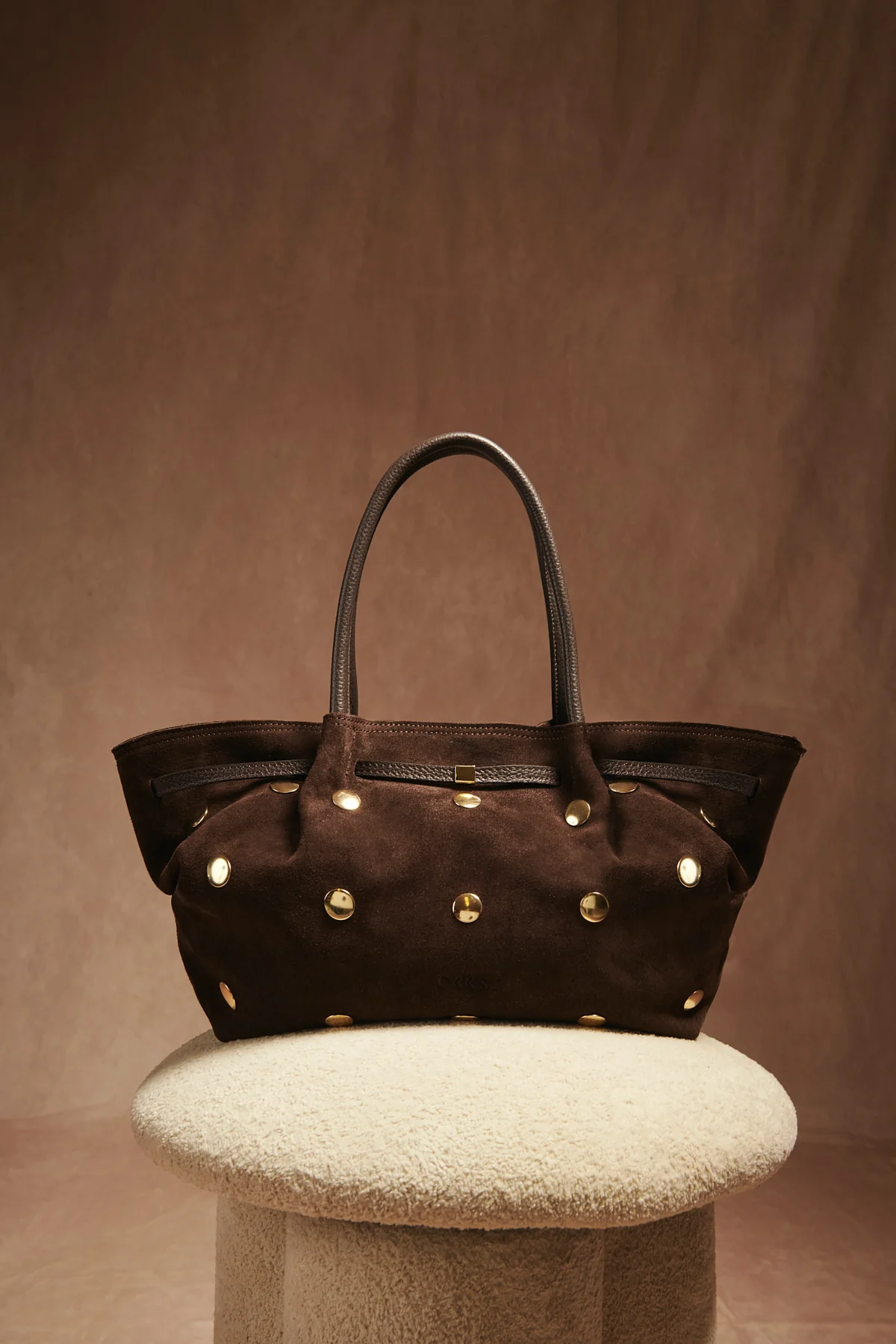 BOLSO SHOPPERTACHAS MARRON