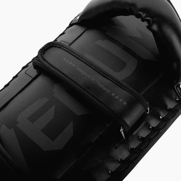 Pareja de pao Venum Giant Negro Black - Imagen 5