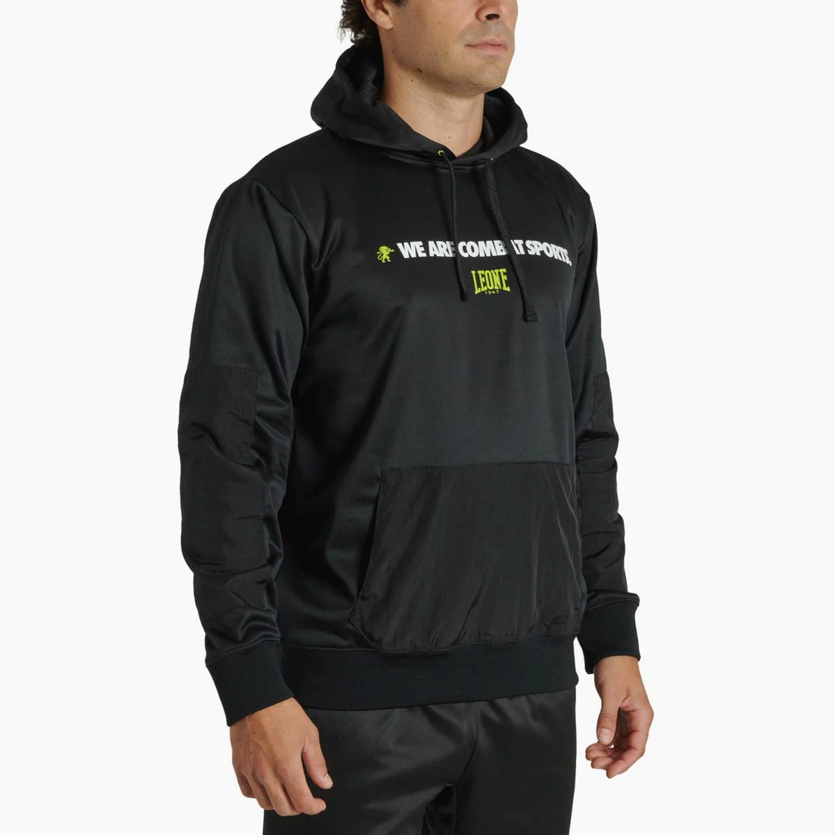 Sudadera Leone Logo Wacs con capucha ABX127 Negro