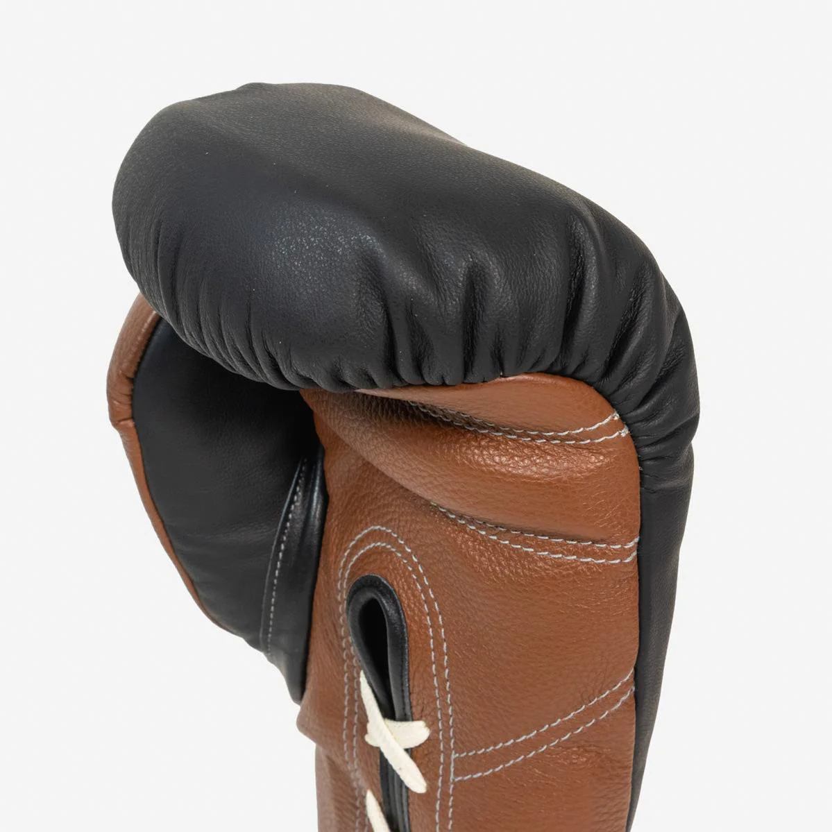 Guantes de boxeo Di Nardo con Cordones 18 Oz Negro-marrón - Imagen 9