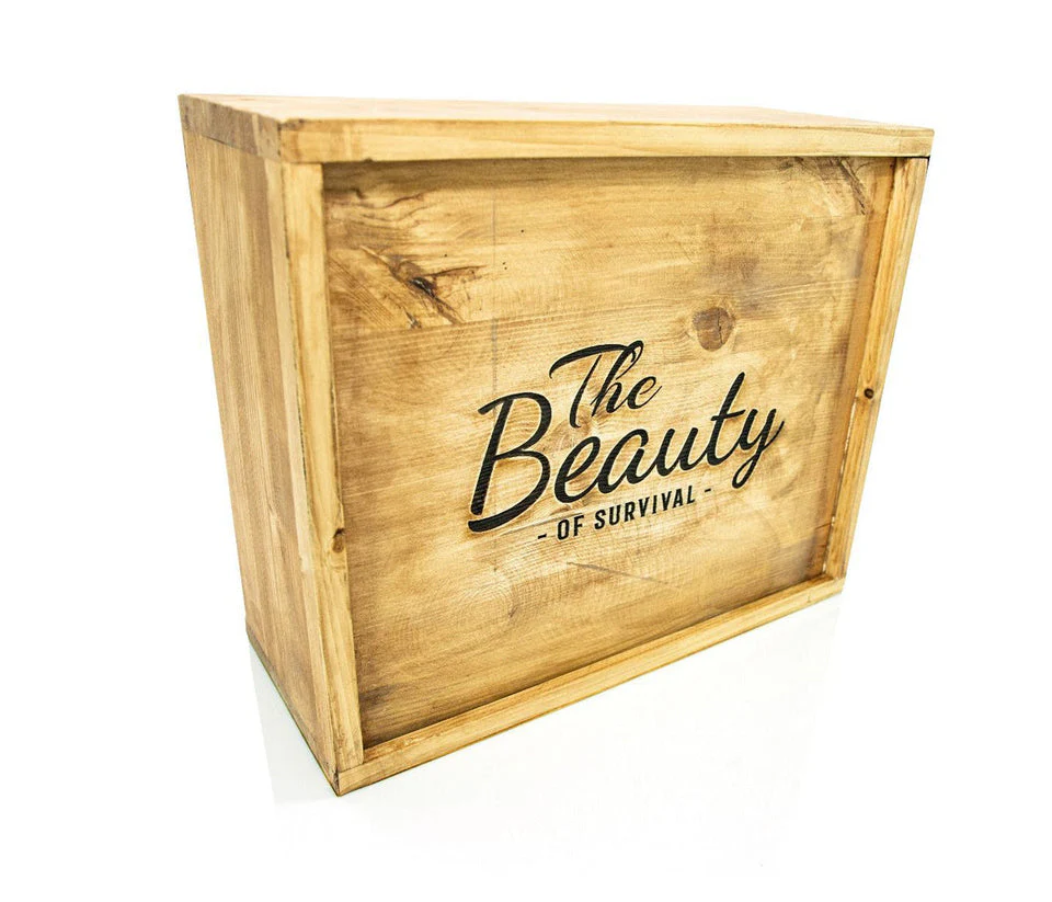 Guantes Muay Thai Fairtex BGV24 The Beauty of Survival con caja de madera - Imagen 9