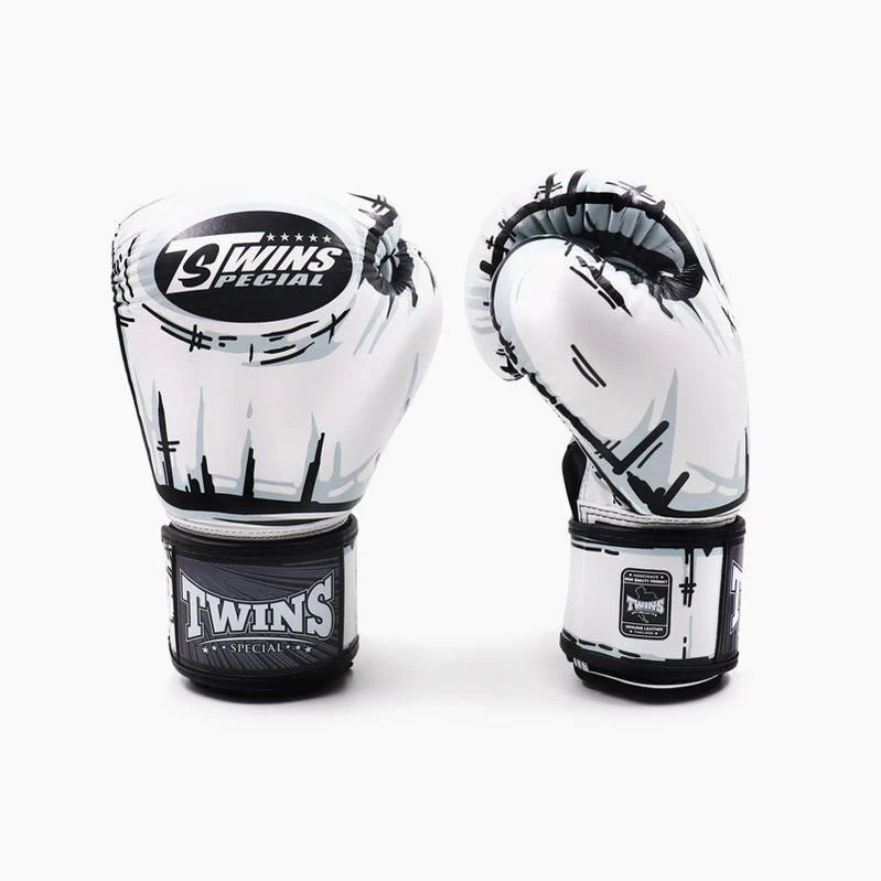 Guantes Muay Thai Twins Special FBGVL3-66