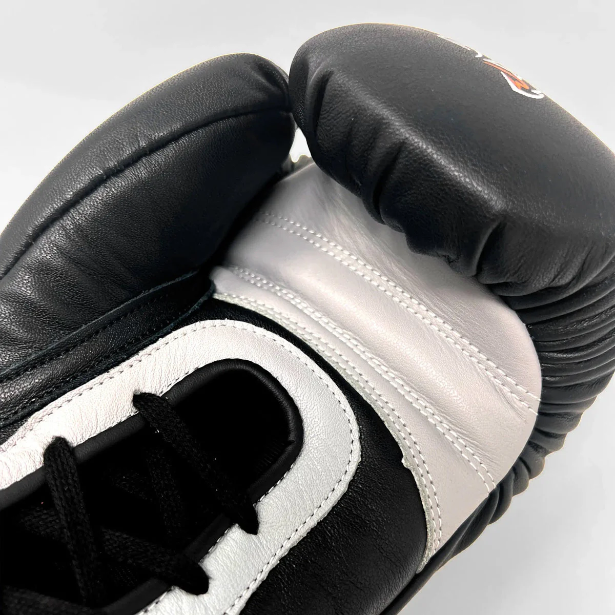 Guantes de boxeo Rival RS1 Pro Sparring 20th Anniversary Negro - Imagen 6
