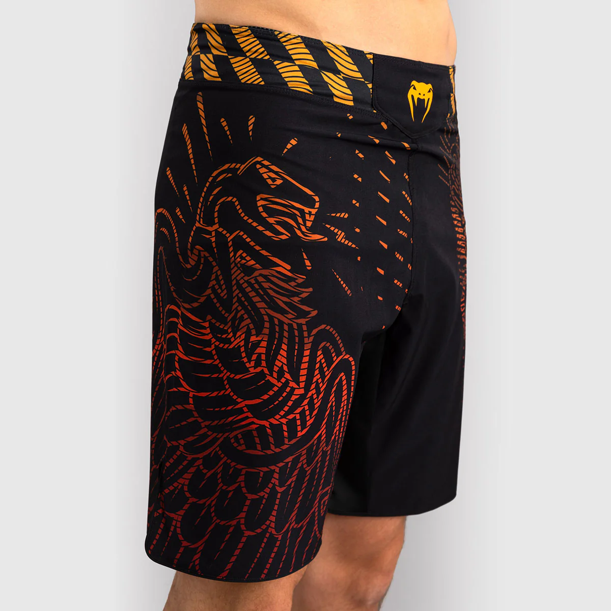 Pantalones MMA Venum Quetzal Fury Negro-rojo - Imagen 4