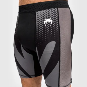 Pantalones cortos a compresión Venum Attack
