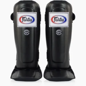 Espinilleras Fairtex SP3 de doble acolchado con protector de pies