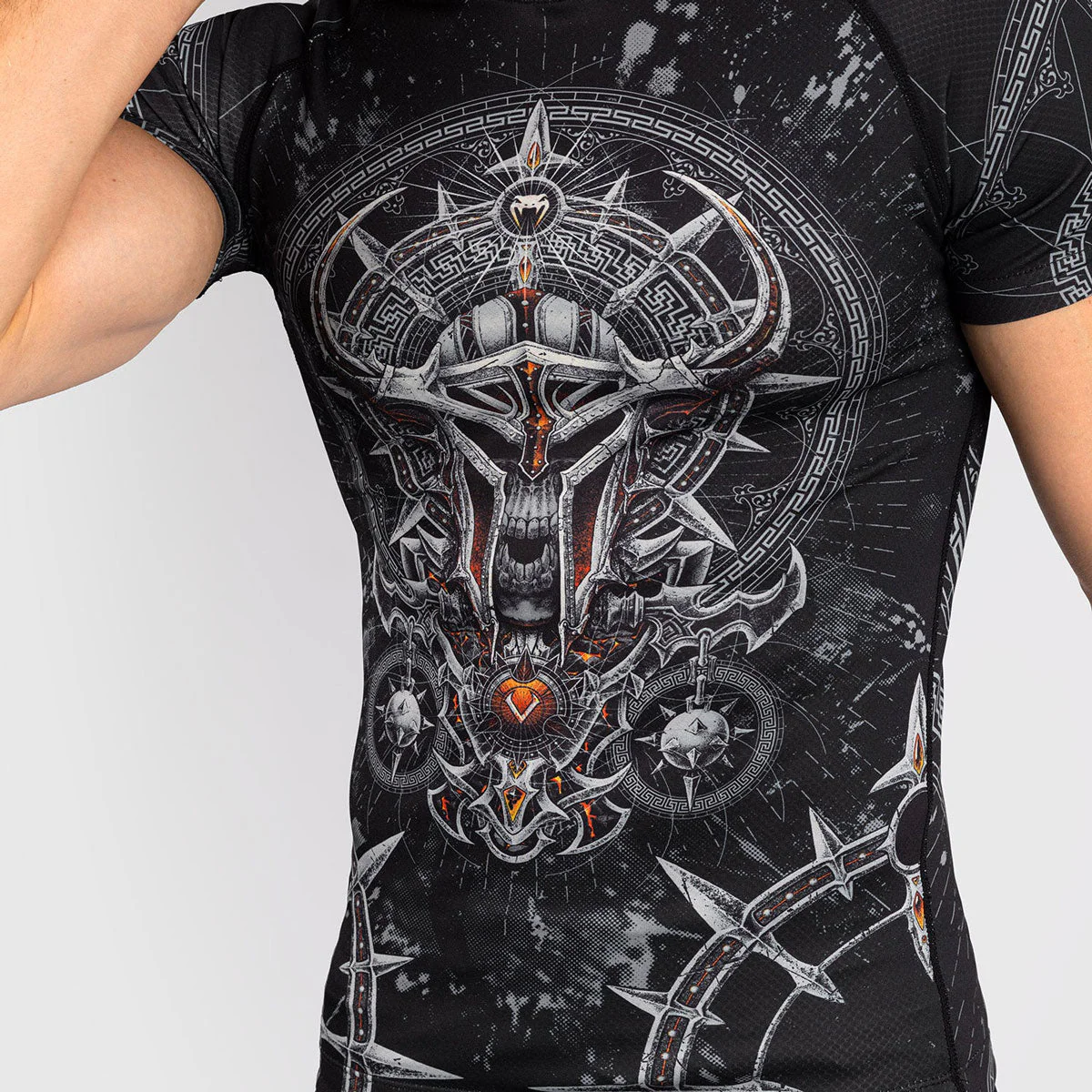 Rashguard Venum Gladiator 5.0 mangas cortas Negro-Plata - Imagen 5