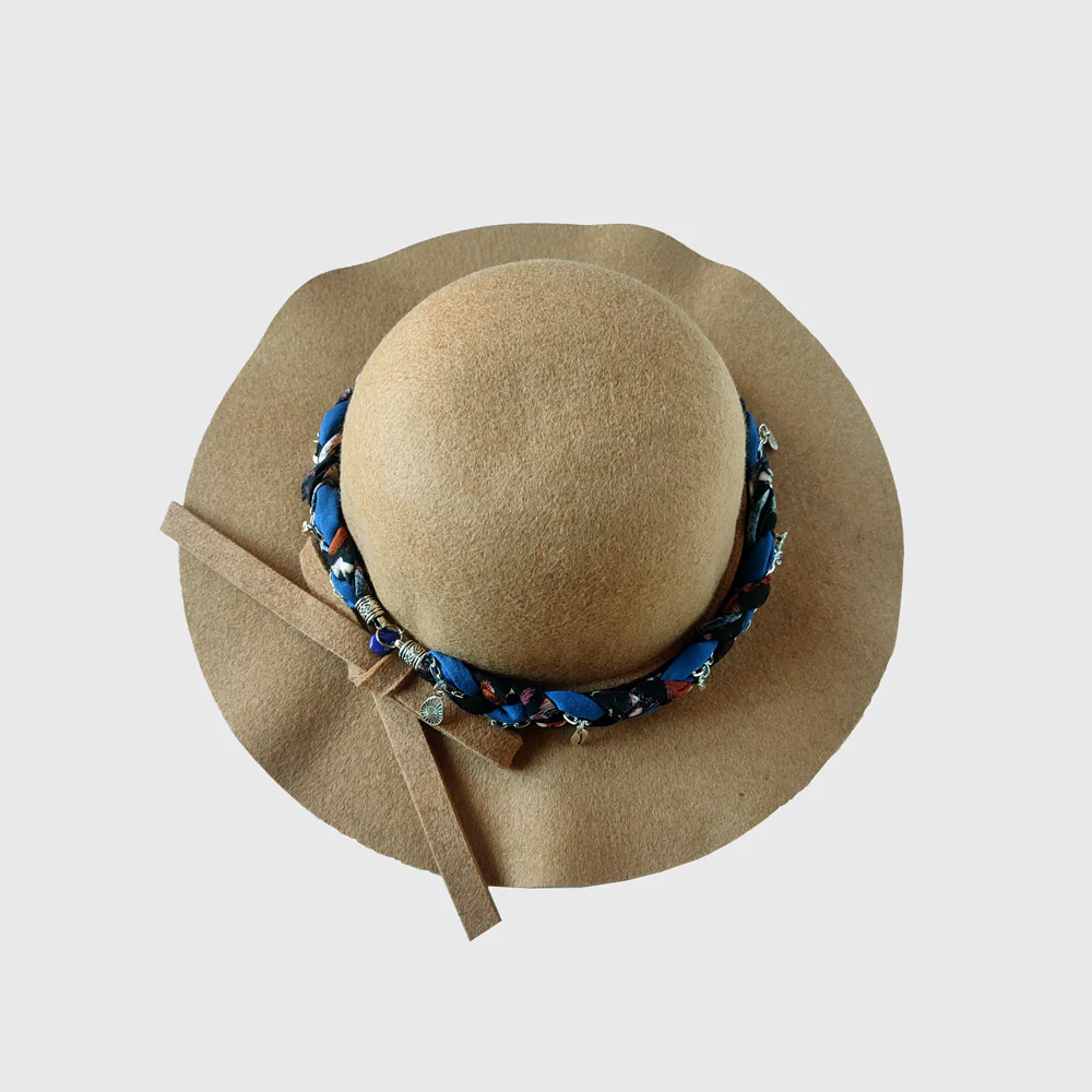 Sombrero ala corta beige