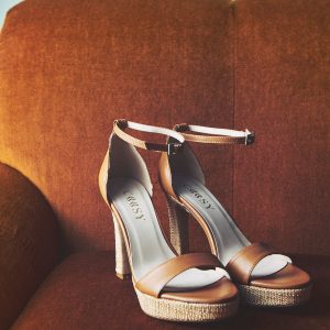 SANDALIAS TACON  TOSTADO