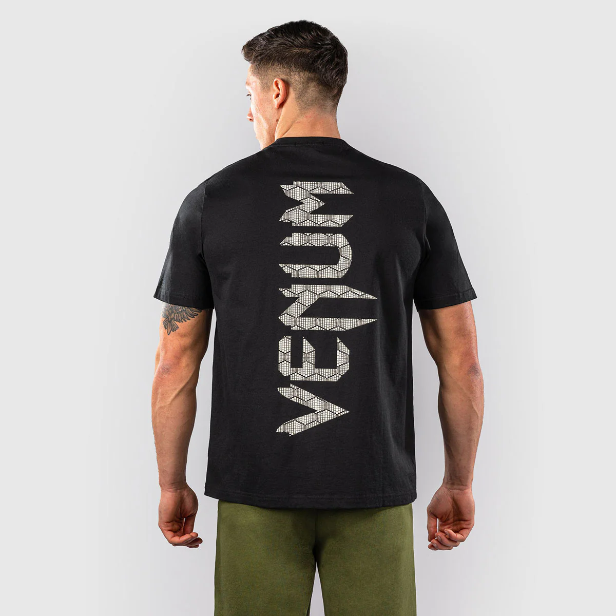 Camiseta Venum Naga Negro