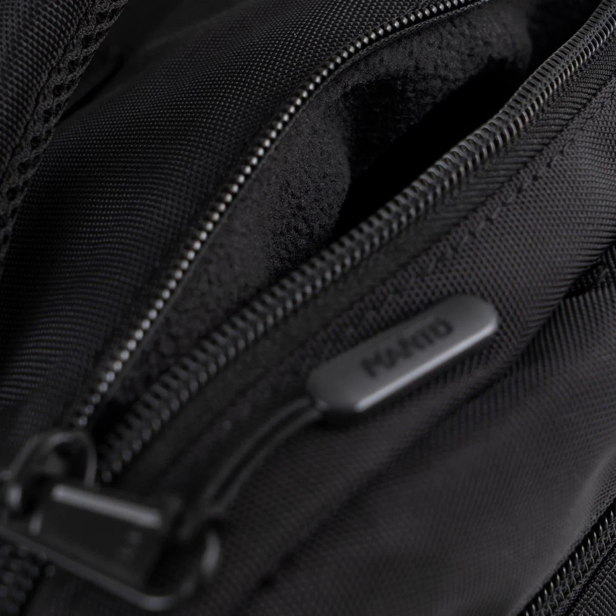 Mochila Manto SOCIETY Convertible XL Negro - Imagen 8