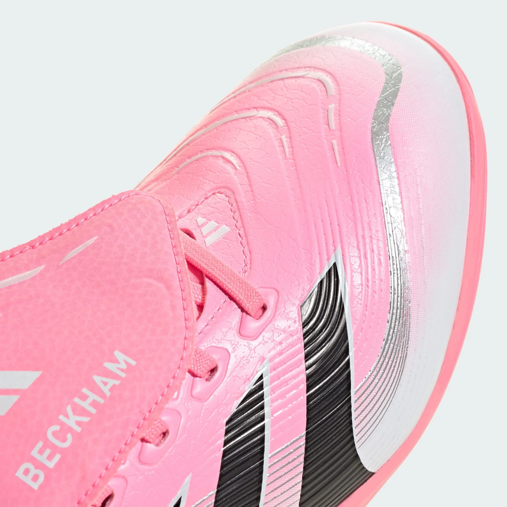 Zapatilla de Futbol Adidas Predator League Beckham TF Adulto Rosado - Imagen 4